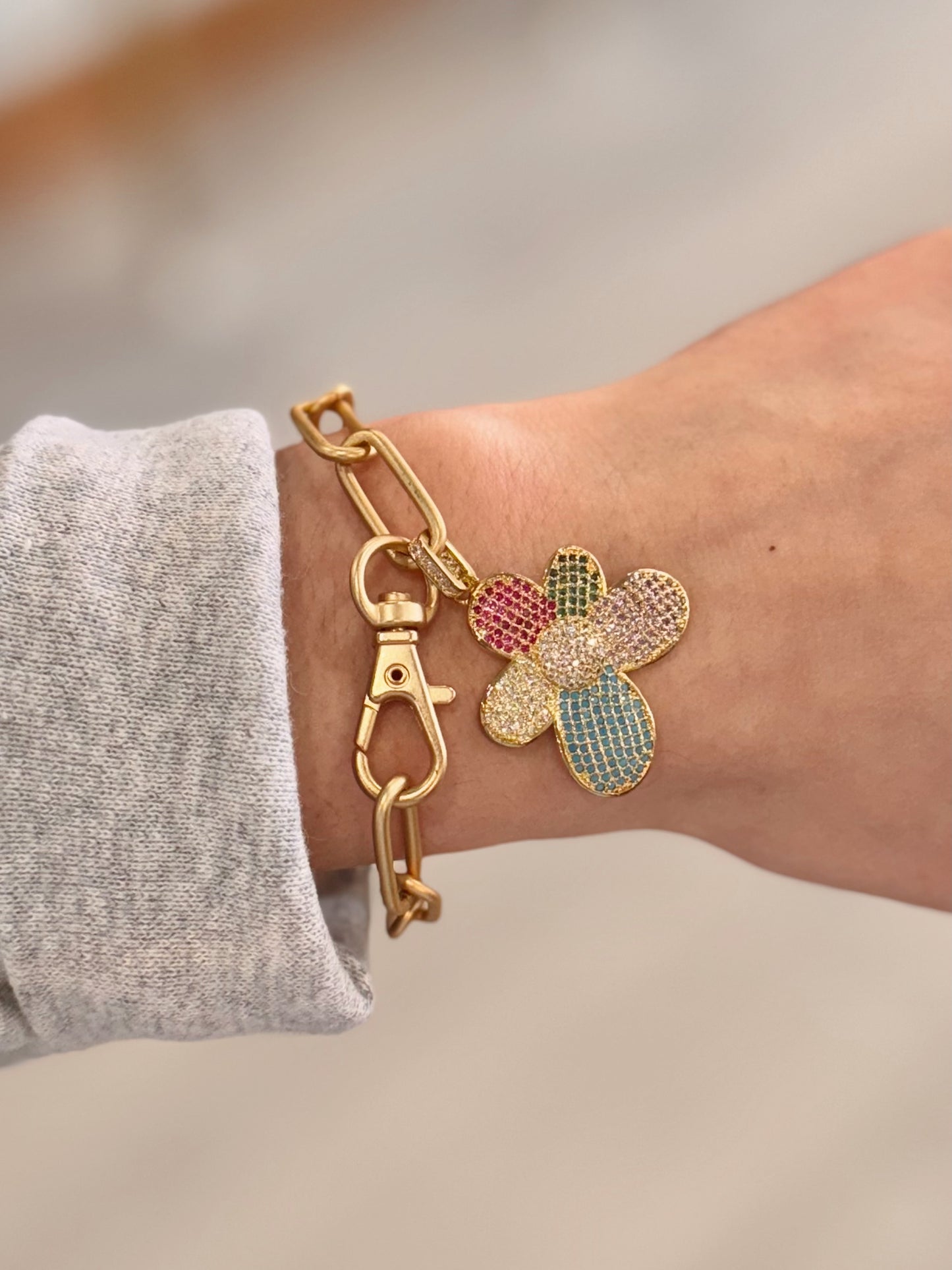 XL Paperclip Bravelet Retro Flower Virtue