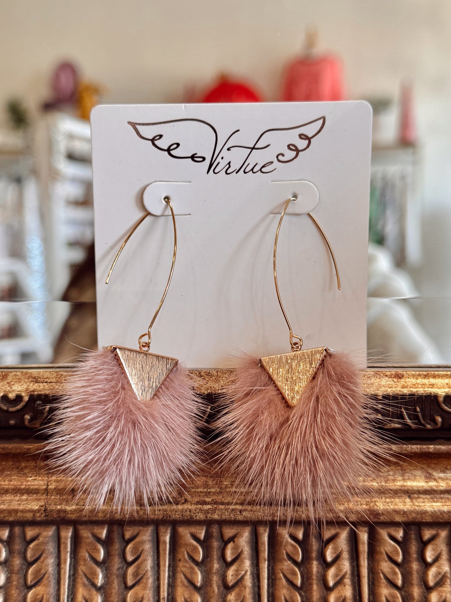 Virtue Marquis Fur Gold Earring