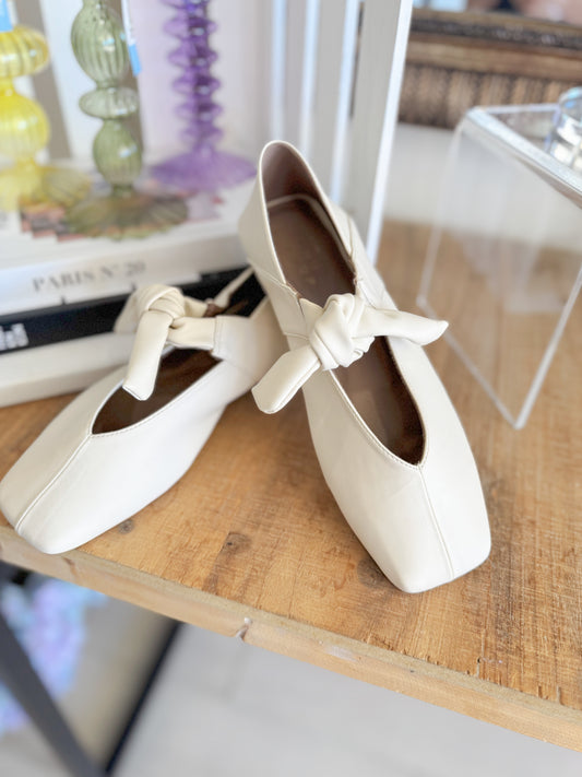 Cream Ballet Shoe